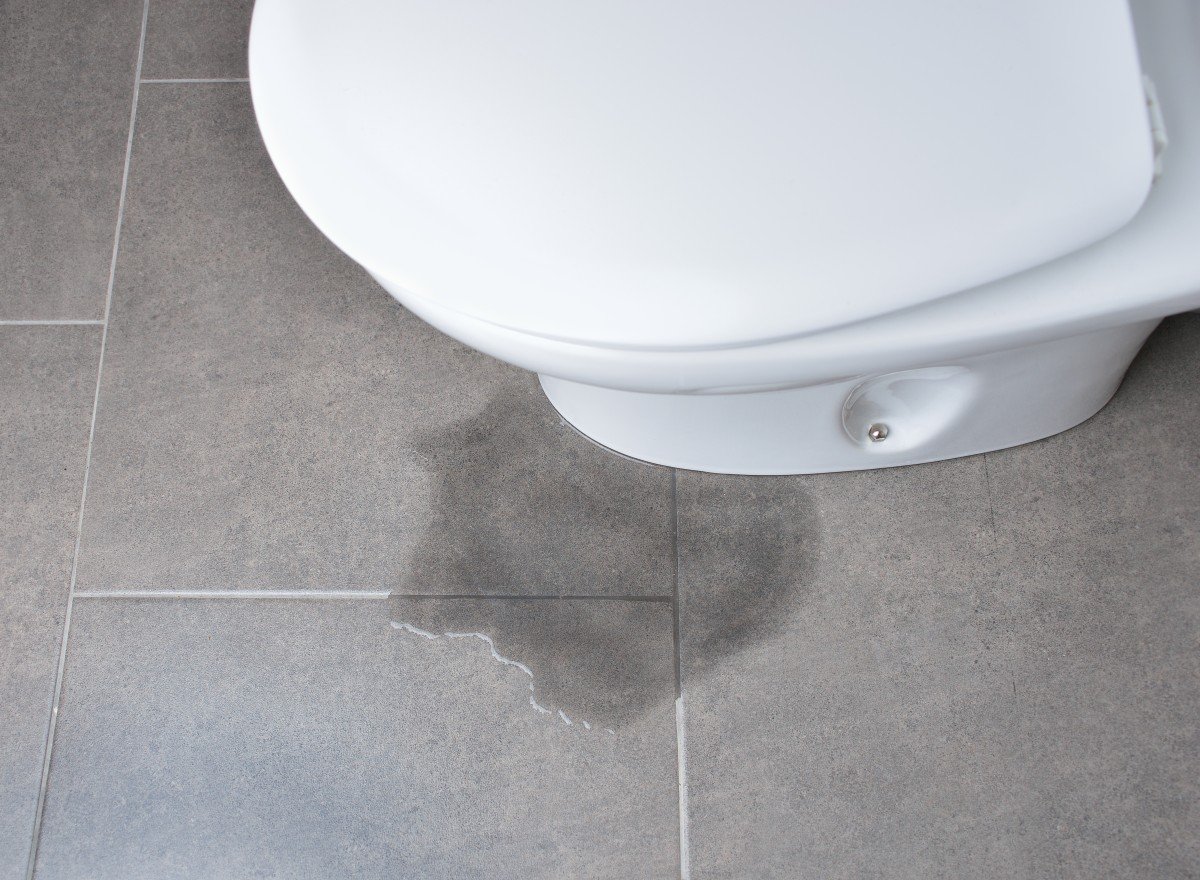 bathroom tiles leaking